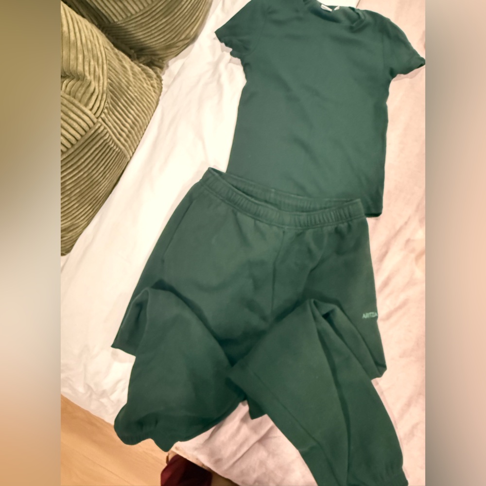 Aritzia Dark Green Apparel